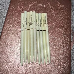 Wynn Las Vegas hotel bundle of 10 souvenir twist-top slim , mint pearlized